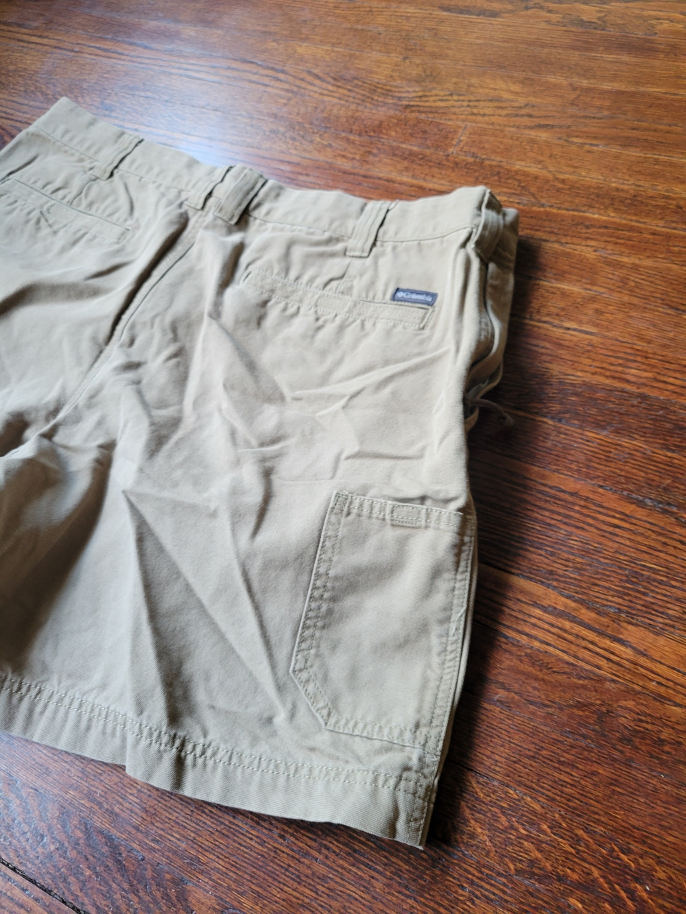 Columbia Men Size 40W 8L Flat Front Cargo Khaki Tan Shorts Workwear, Hiking - Picture 14 of 17